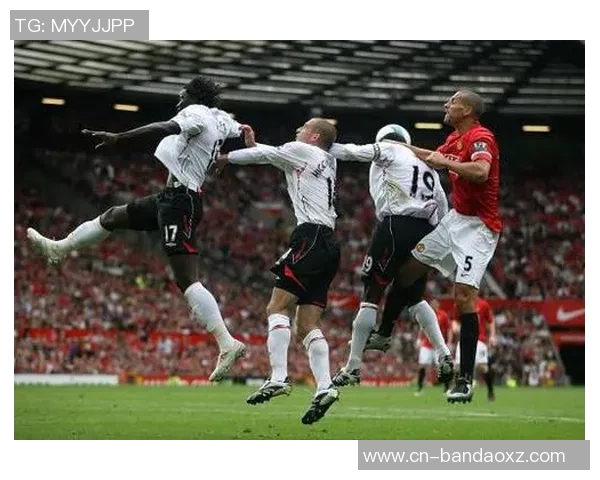 费迪南德称赞拉门斯在对桑德兰的表现增强全队信心展现稳健风范