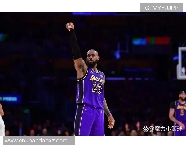 CC单场豪取30分5板10助3断3帽上一位东部球员是09年詹姆斯