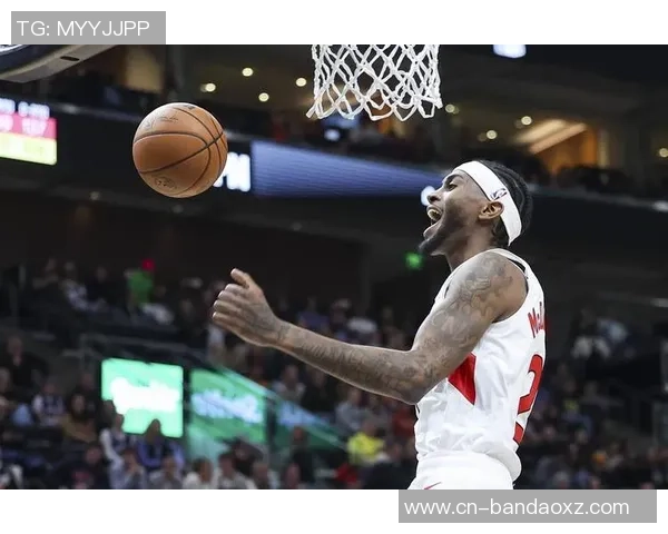 斯波称赞戴维恩米切尔竞争力强大无球防守显著提升 斯波称赞戴维恩米切尔竞争力强大无球防守显著提升